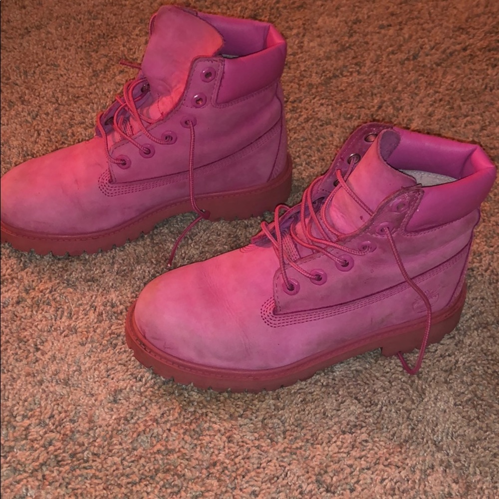 Pink timbs